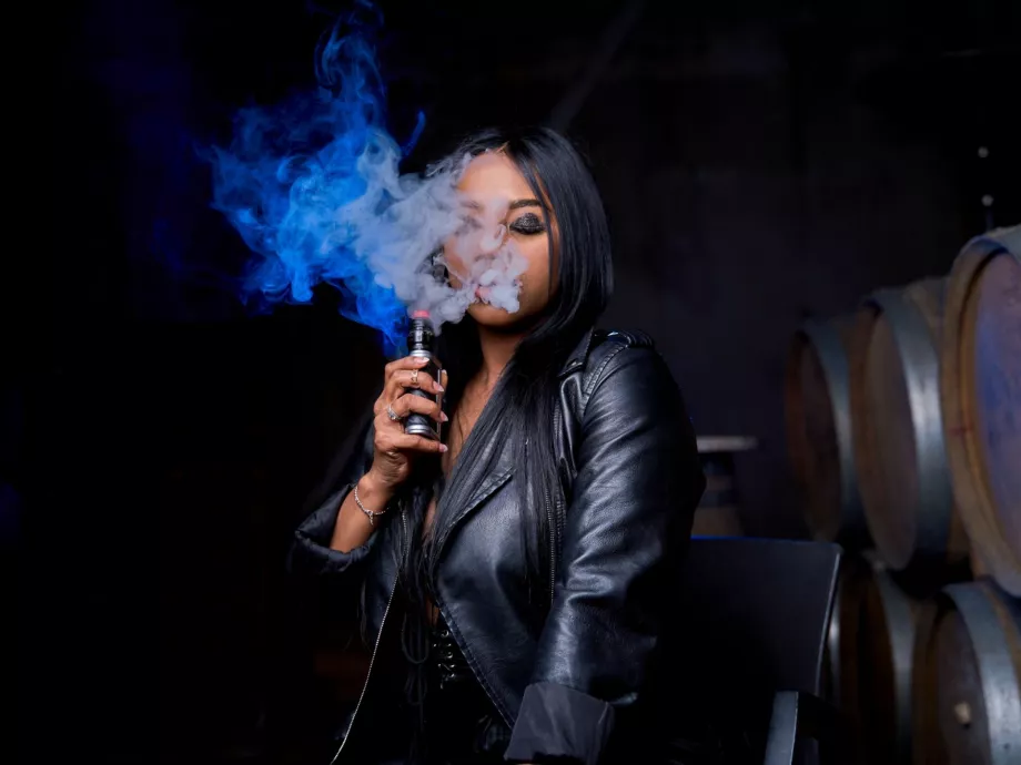 Hatályba lépett az új brit e-cigarettaadó