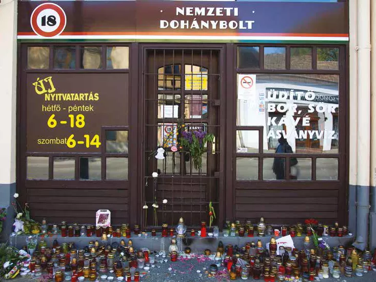 Parázs vita a Nemzeti Dohányboltok elsötétítéséről